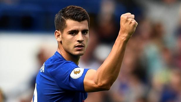 Morata marca en su debut en la Premier