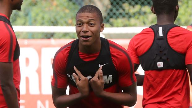 Jardim deja a Mbappé en el banquillo