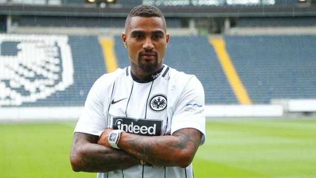 Boateng ficha por tres temporadas con el Eintracht Frankfurt