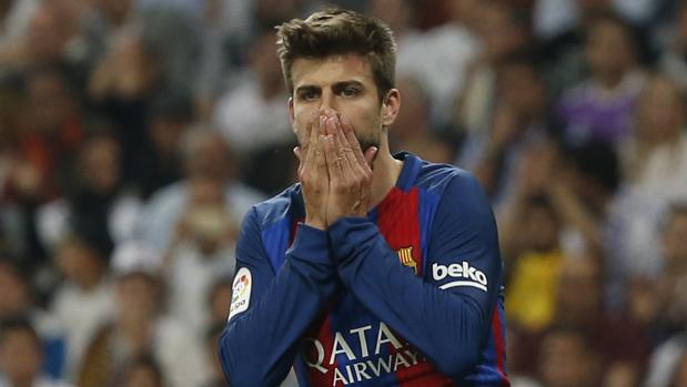 Piqué niega las diferencias entre la plantilla y la directiva
