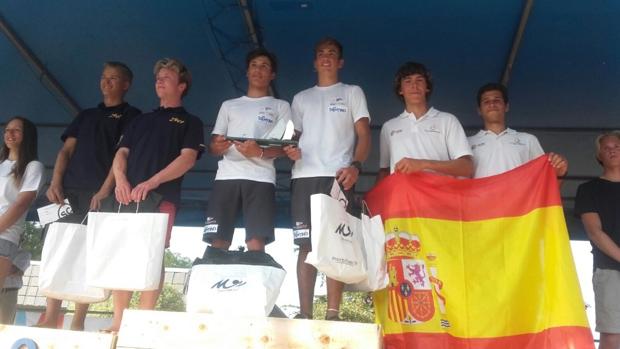 Andrés Barrio y Néstor Vega, terceros en el Europeo de 29er