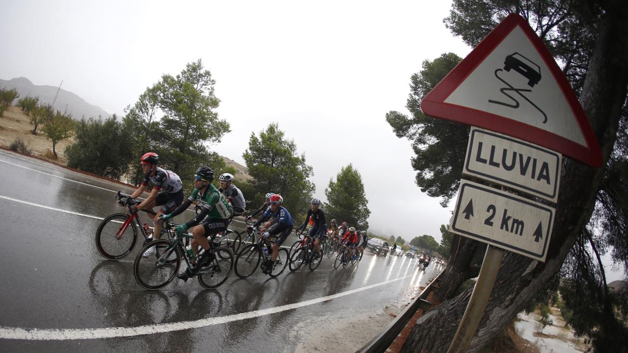 López sorprende en Calar Alto; Contador pierde segundos respecto a Froome