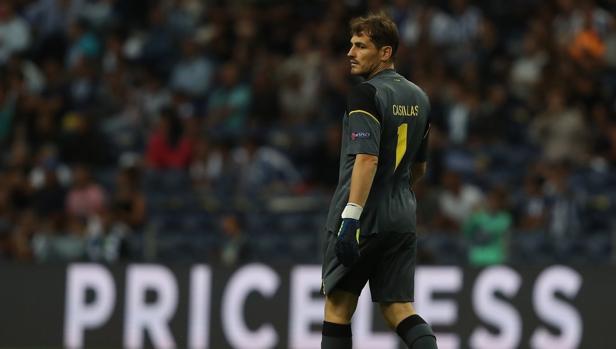 Casillas iguala el récord de Giggs y suma 19 temporadas seguidas jugando la Champions