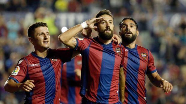 El Levante se impone ante una Real Sociedad que se desinfla