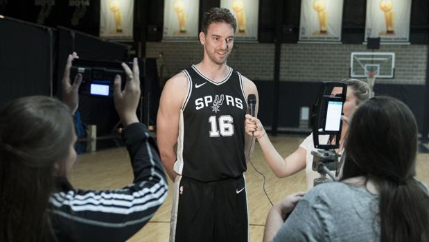 Pau Gasol: «Llego para ser mejor que la pasada temporada al igual que Spurs»