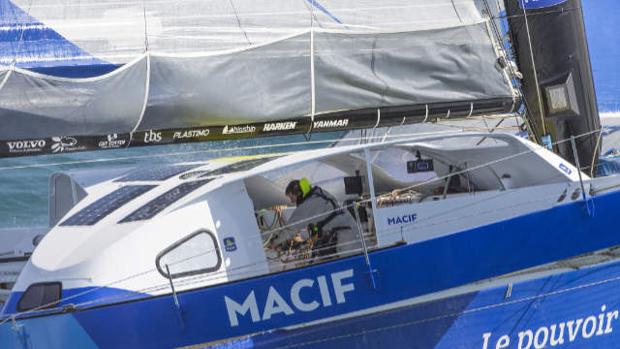 «Macif» espera en Brest a por el récord la vuelta al mundo