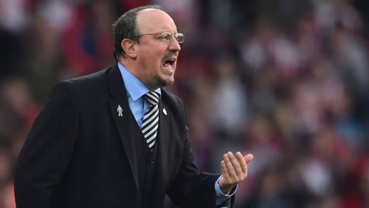 Rafa Benítez, técnico del Newcastle