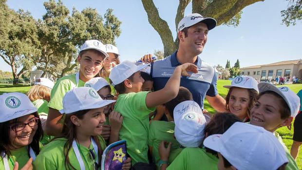 Dejad que los niños se acerquen al golf