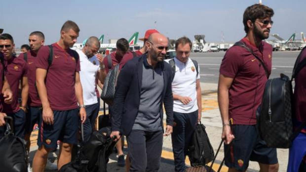 Monchi: «Confío mucho, mucho, mucho en los que gestionan el Sevilla FC»