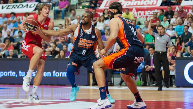 Dubljevic lidera una remontada agónica