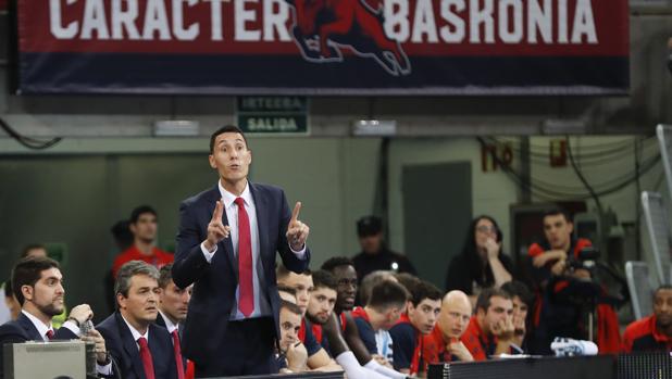 Prigioni dimite como entrenador del Baskonia