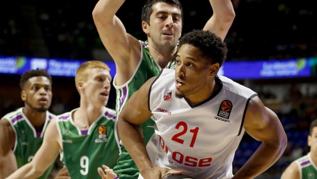 El Brose Bamberg se desquita en Málaga y baja a la realidad al Unicaja