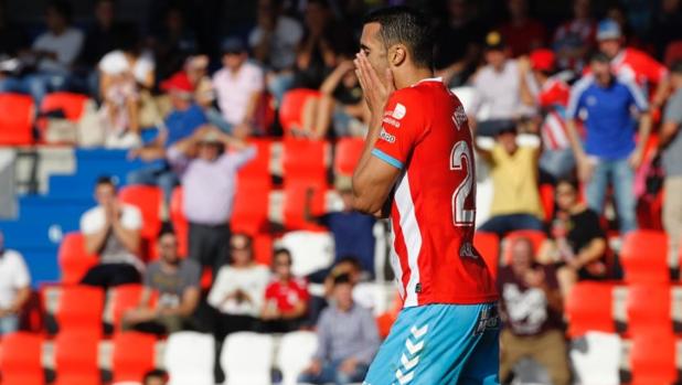 Campillo sitúa al Lugo al frente de la Segunda división