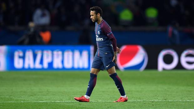 La vida ejemplar de Neymar en Paris