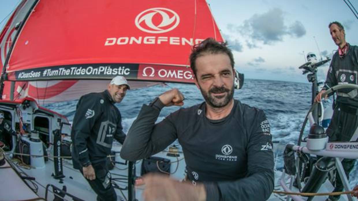 El «Dongfeng» aguanta bien los ataques a 150 millas de los Doldrums