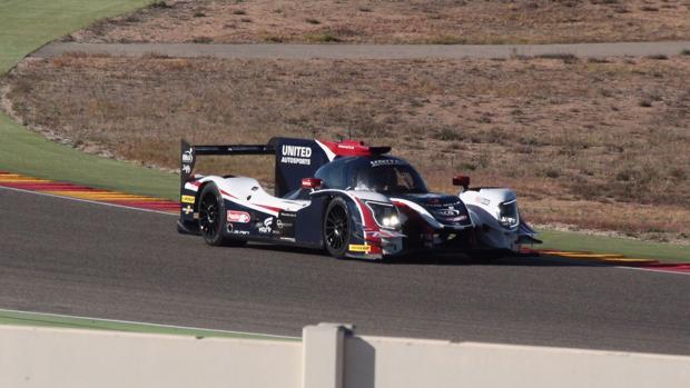 Alonso toma contacto en Alcañiz con el prototipo de Daytona