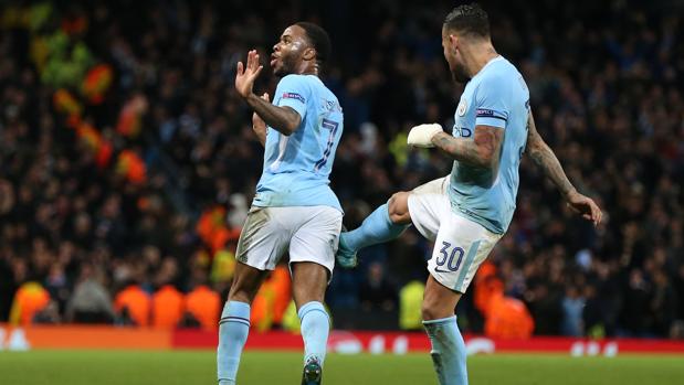 Sterling desatasca al City