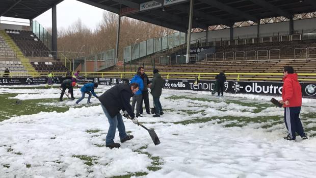 Burgos-Barakaldo: La controvertida petición de ayuda en Twitter para retirar nieve de El Plantío