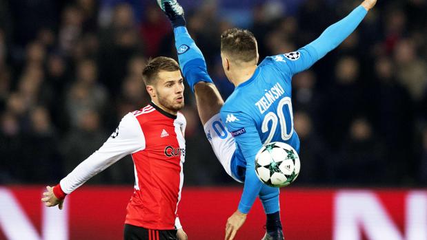 El Nápoles pierde ante el Feyenoord y se despide de la Champions