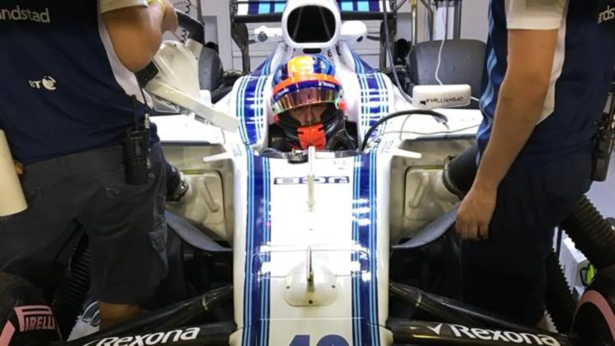 Robert Kubica, al volante del Williams FW40