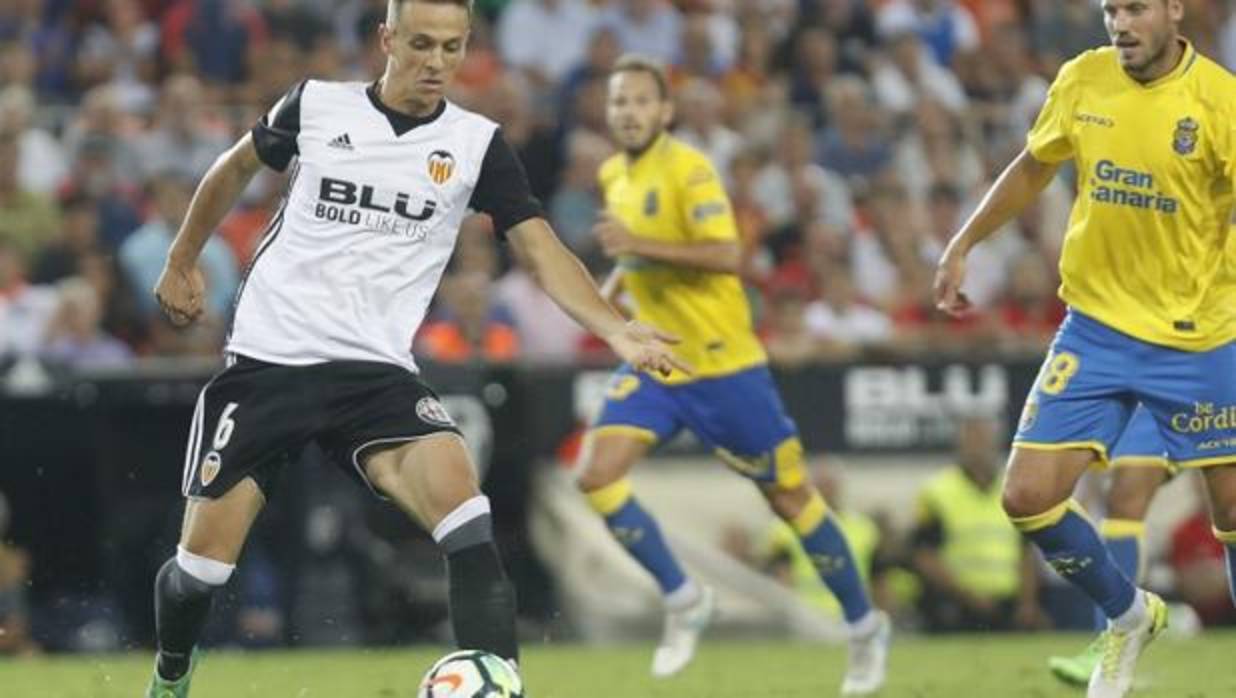Rodrigo niega la victoria al Las Palmas en el debut de Jémez