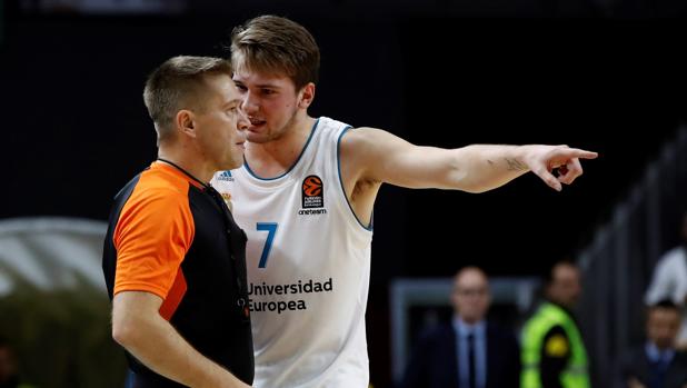 Doncic entra en cólera tras ser expulsado