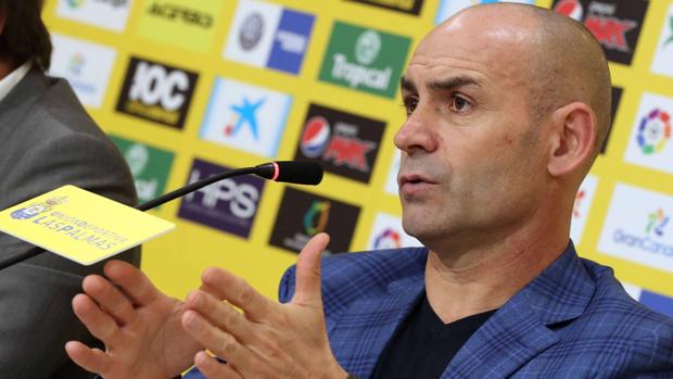 Paco Jémez: «El tiempo en el que solo le cortaban la cabeza al entrenador se terminó»