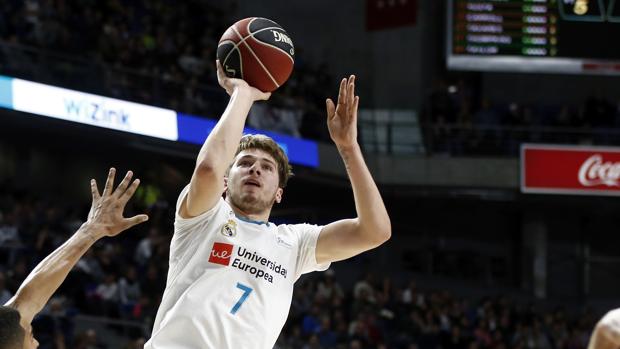 Doncic, centenario bajo la lupa de la NBA