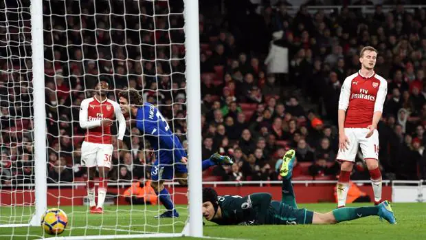 Empate frenético entre Arsenal y Chelsea