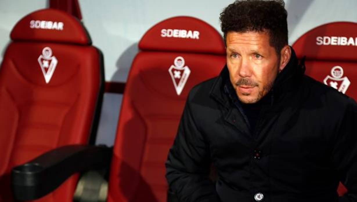 Simeone, el pasado curso, en una visita a Ipurúa, el campo del Éibar