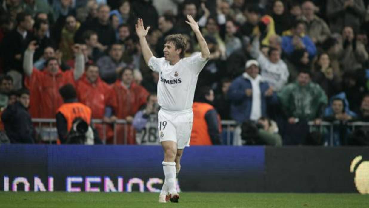 Cassano celebra un gol con el Real Madrid