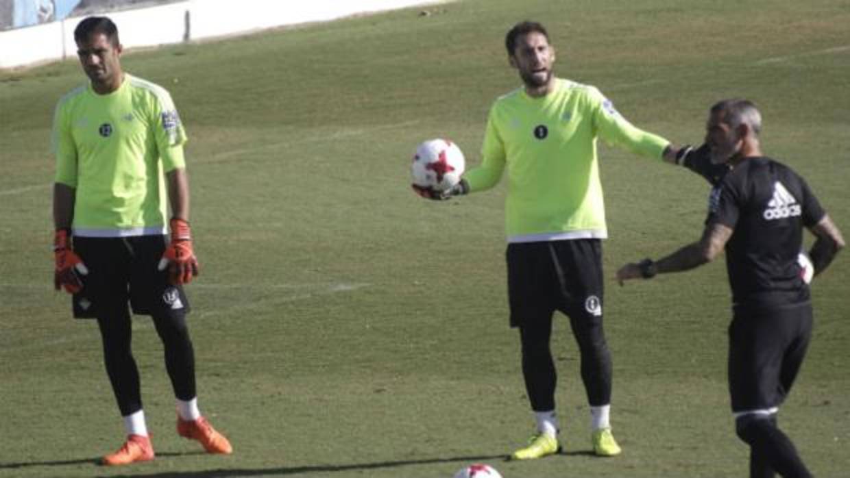 El Betis empieza el entrenamiento sin Adán, Francis ni Sergio León