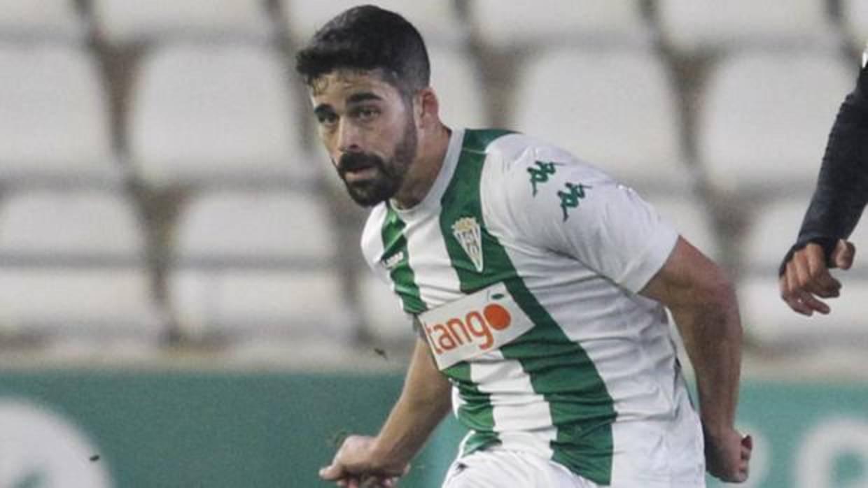 El central del Córdoba CF José Antonio Caro