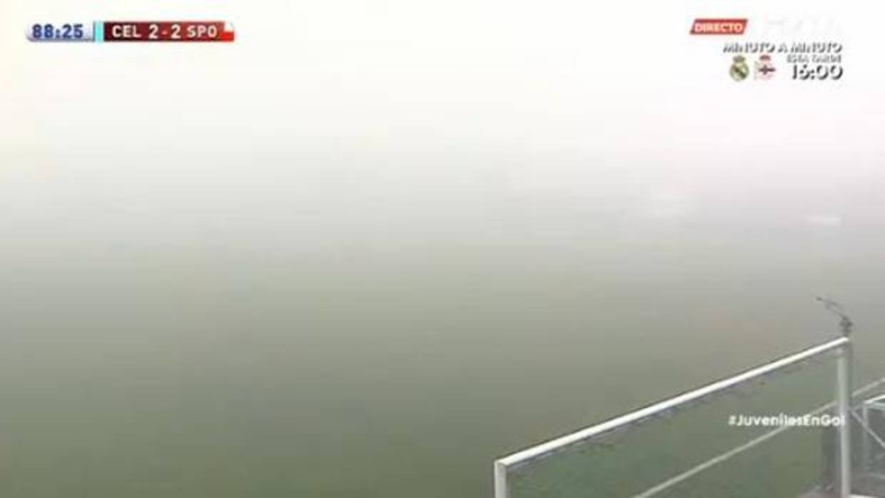 Los aprietos de un narrador de fútbol por culpa de la niebla