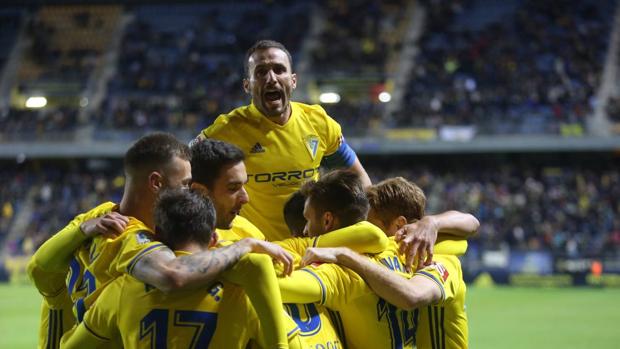 Cádiz CF-CD Lugo (1-1): Un punto con sabor amargo