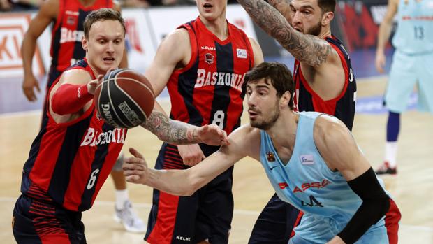 El Baskonia destroza al Barcelona con un primer cuarto de ensueño