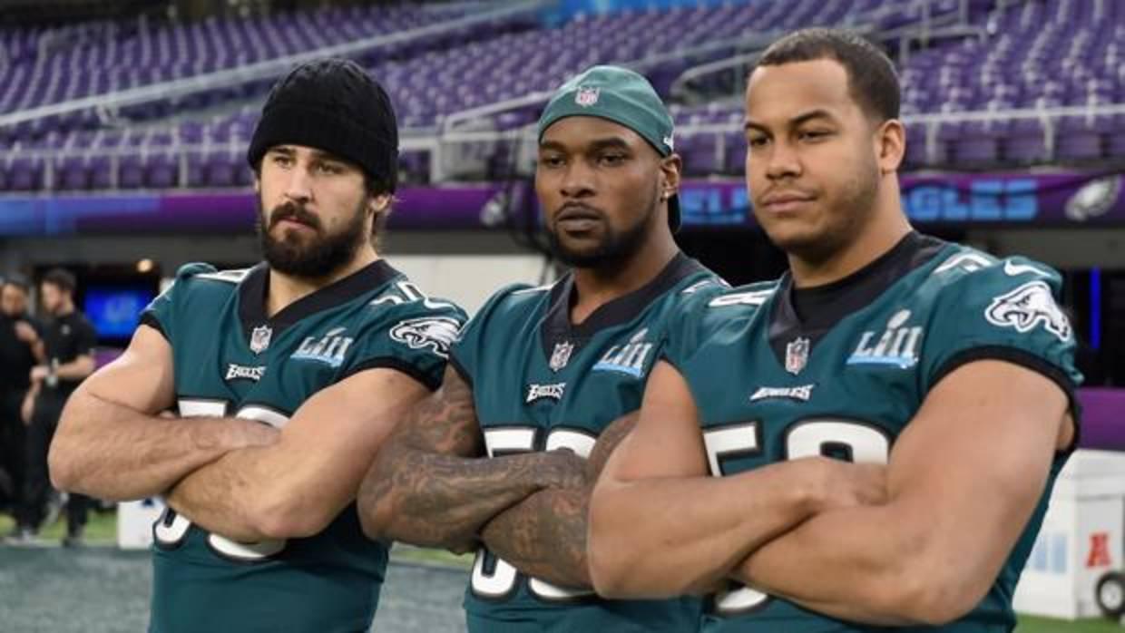 Walker, Bradham y Hicks, jugadores de los Eagles