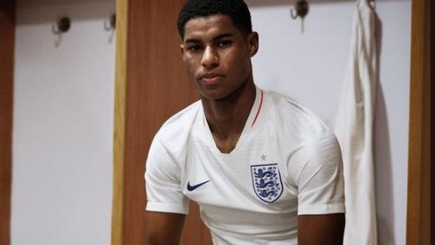 Inglaterra también se pone «retro»