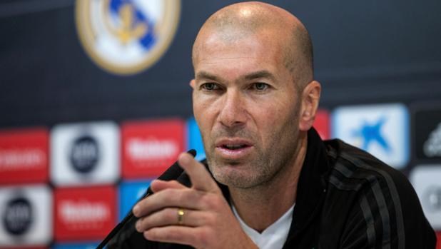 Zidane niega el caso Isco: «Cuento con él y quiero que se quede toda la vida»