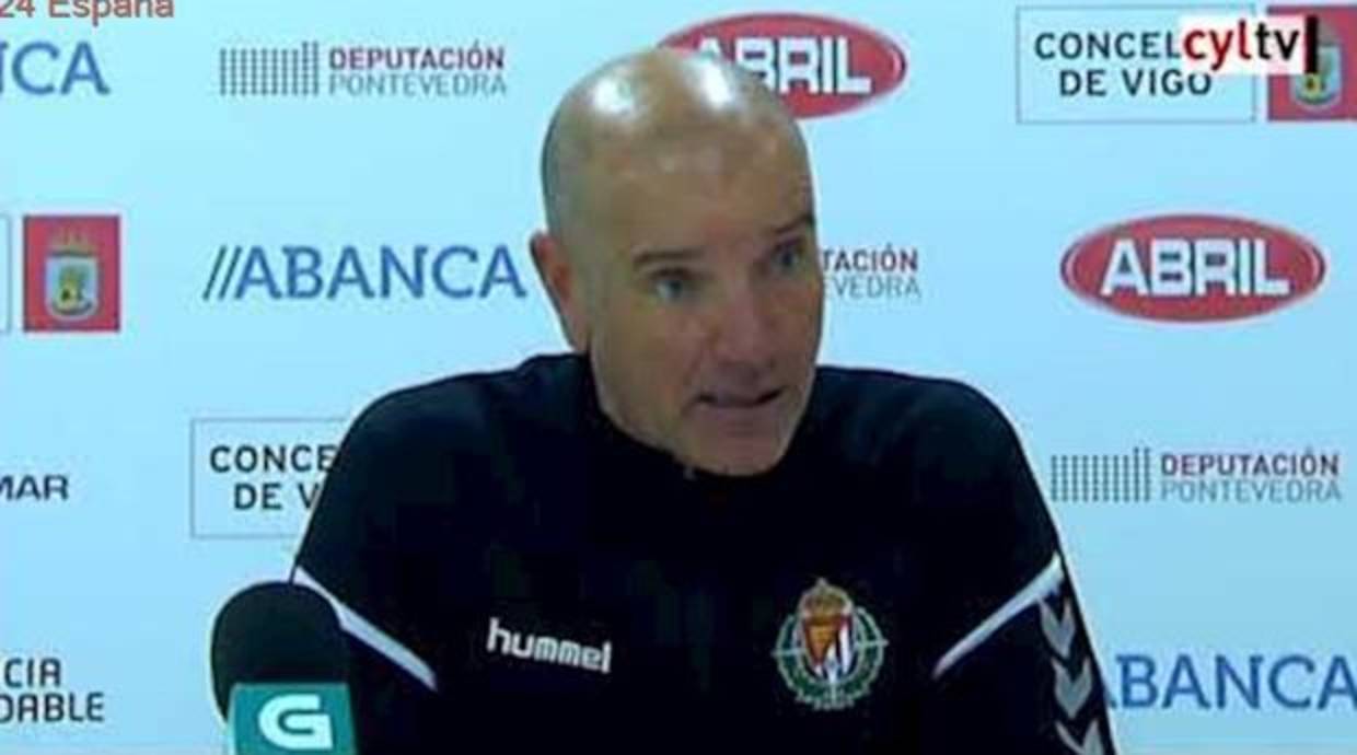 El brutal enfado de Miguel Rivera, entrenador del Valladolid B: «Me cago en mi p... madre»