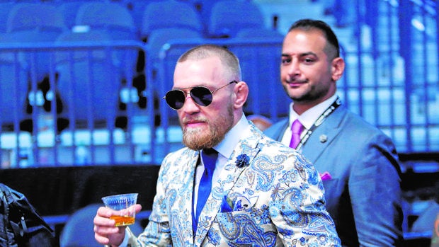 La rebeldía de Conor McGregor le cuesta el cinturón de la UFC