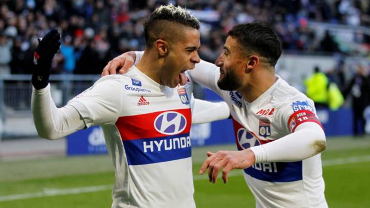 Mariano celebra su gol al Saint Etienne