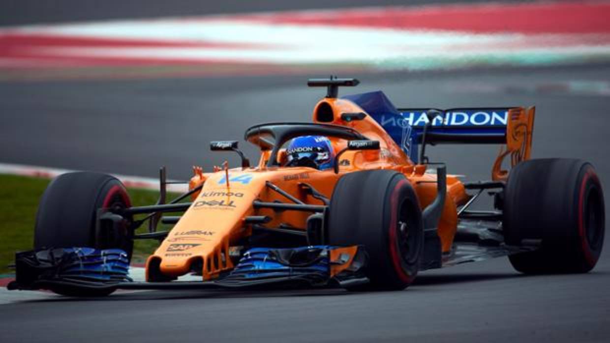 Alonso, al volante del nuevo MCL33