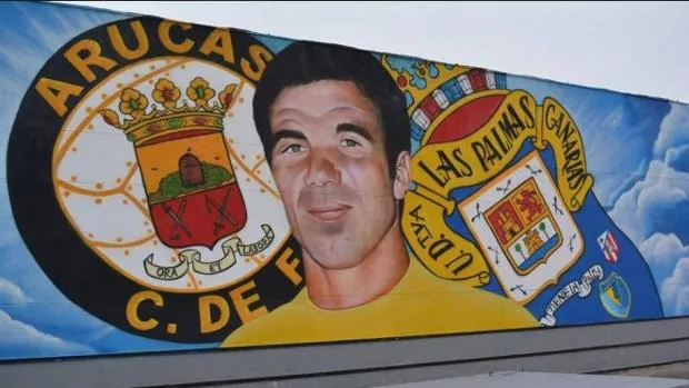 Arucas CF, el club que recuerda cada domingo a «Tonono», el ídolo canario fallecido hace 40 años