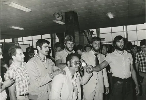 De izquierda a derecha: Luis Gregorio Ramos Misioné (con bigote), José Ramón López Díaz-Flor, Eduardo Herrero (abajo), Herminio Menéndez y José Luis Esteban