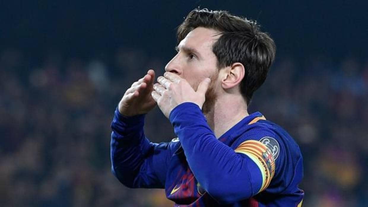 Messi celebra uno de los goles que marcó al Chelsea en su gran actuación del miércoles