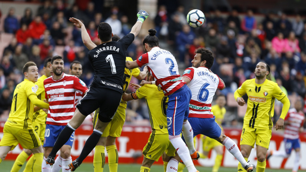 Granada y Osasuna se reparten los puntos