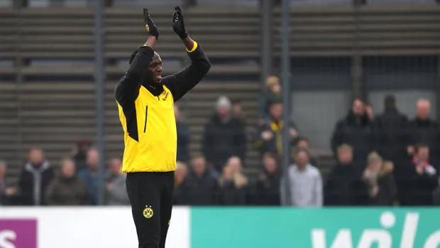 Usain Bolt ya mete goles con la camiseta del Borussia Dortmund