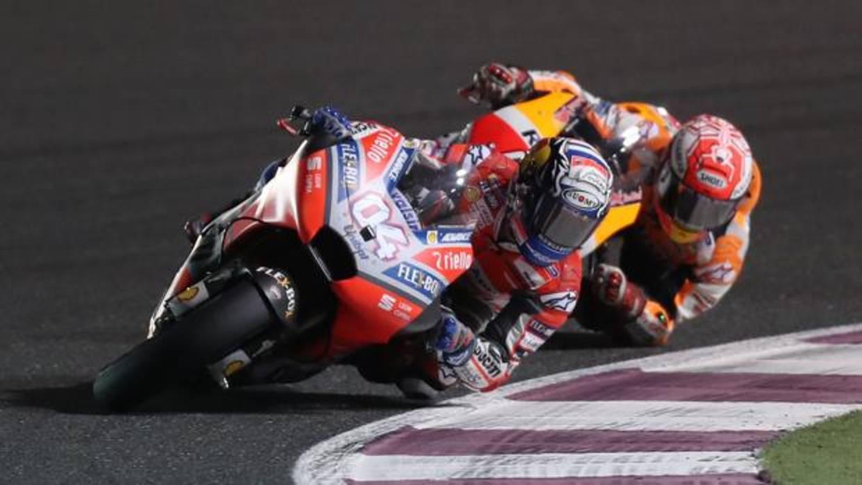 Marc Márquez y Andrea Dovizioso durante una carrera