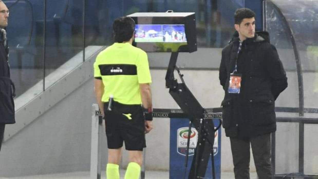 El VAR se utiliza ya en la Serie A italiana